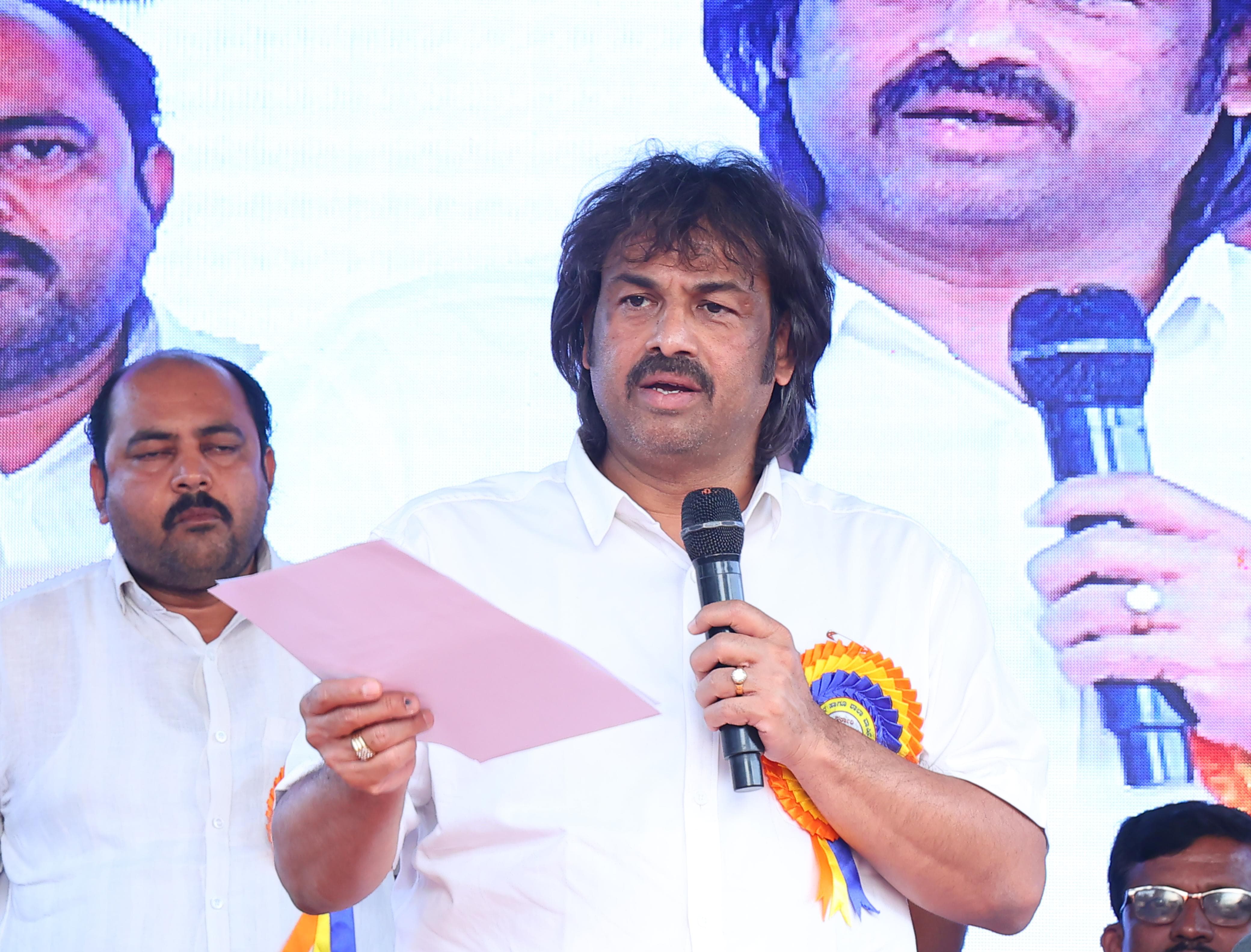 ಸರ್ಕಾರಿ ಶಾಲೆ ಶತಮಾನೋತ್ಸವದಲ್ಲಿ ಮೂರು ಕೊಠಡಿಗಳ ನಿರ್ಮಾಣಕ್ಕೆ ಅಸ್ತು: ಸಚಿವ ಮಧು ಬಂಗಾರಪ್ಪ